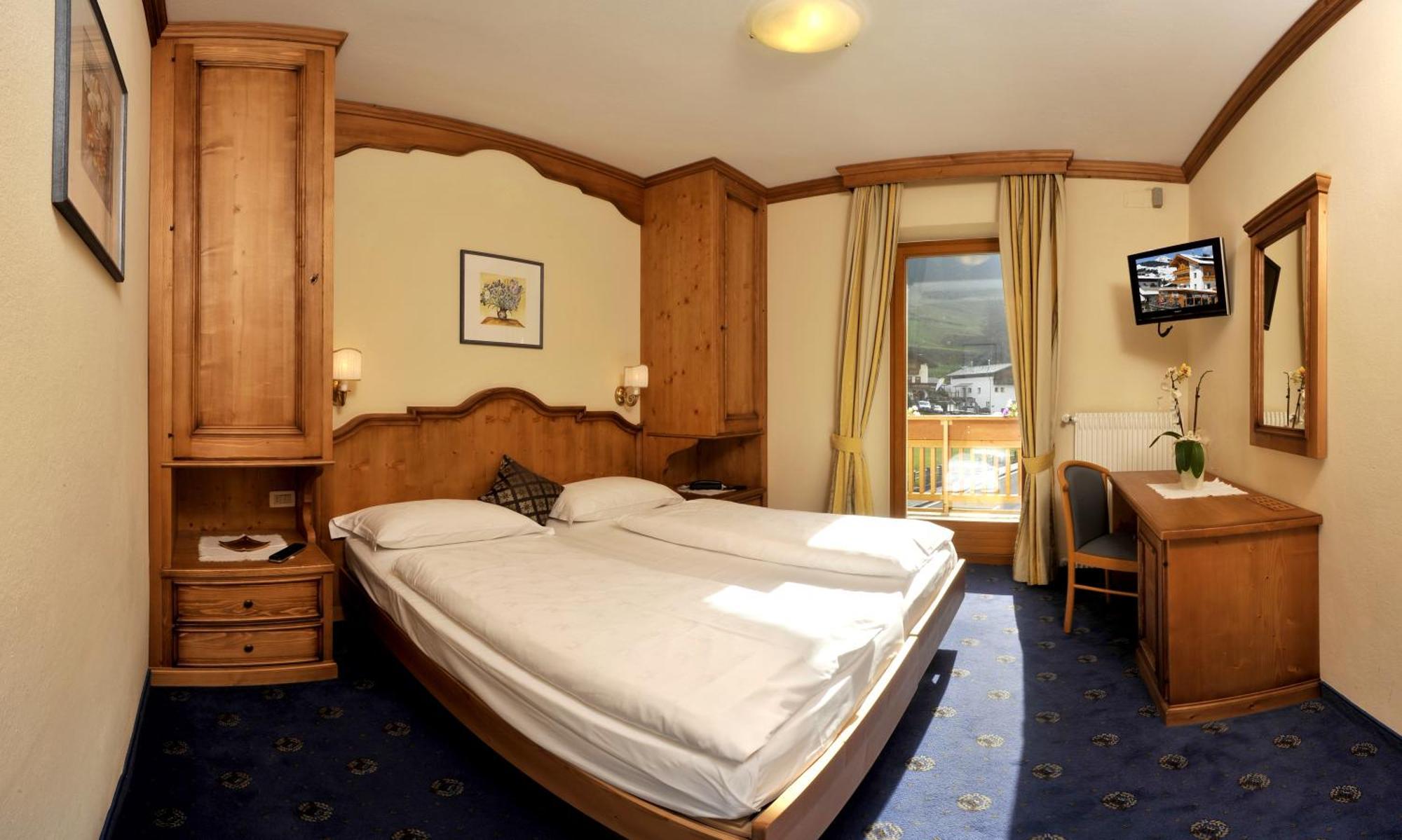 Hotel Europa Dolomites Selva di Val Gardena Ngoại thất bức ảnh