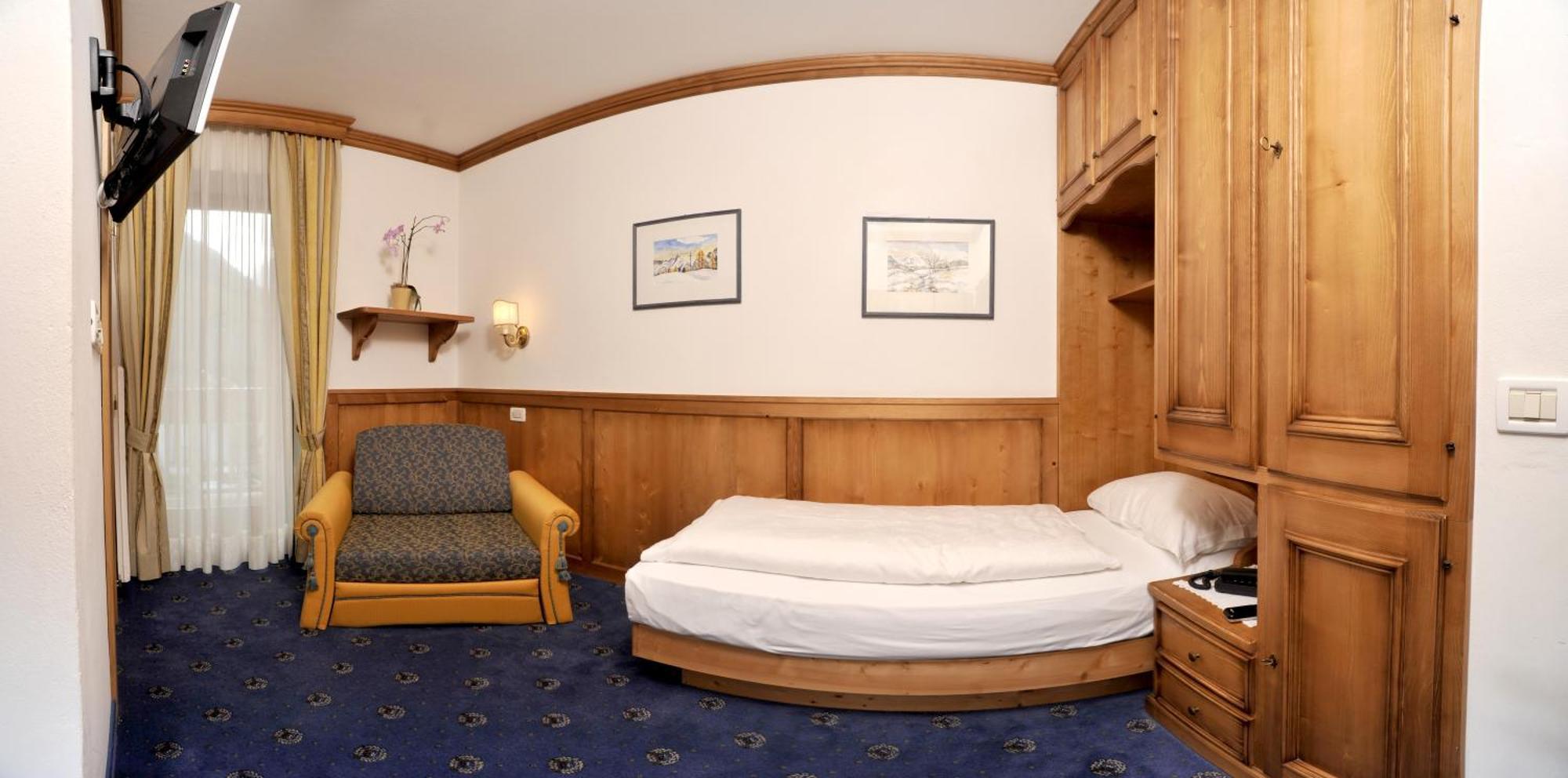 Hotel Europa Dolomites Selva di Val Gardena Ngoại thất bức ảnh