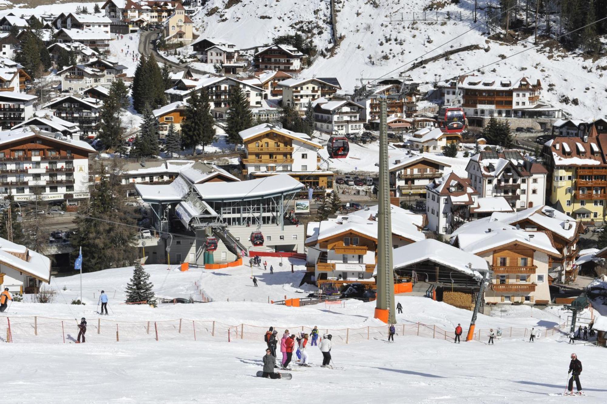 Hotel Europa Dolomites Selva di Val Gardena Ngoại thất bức ảnh