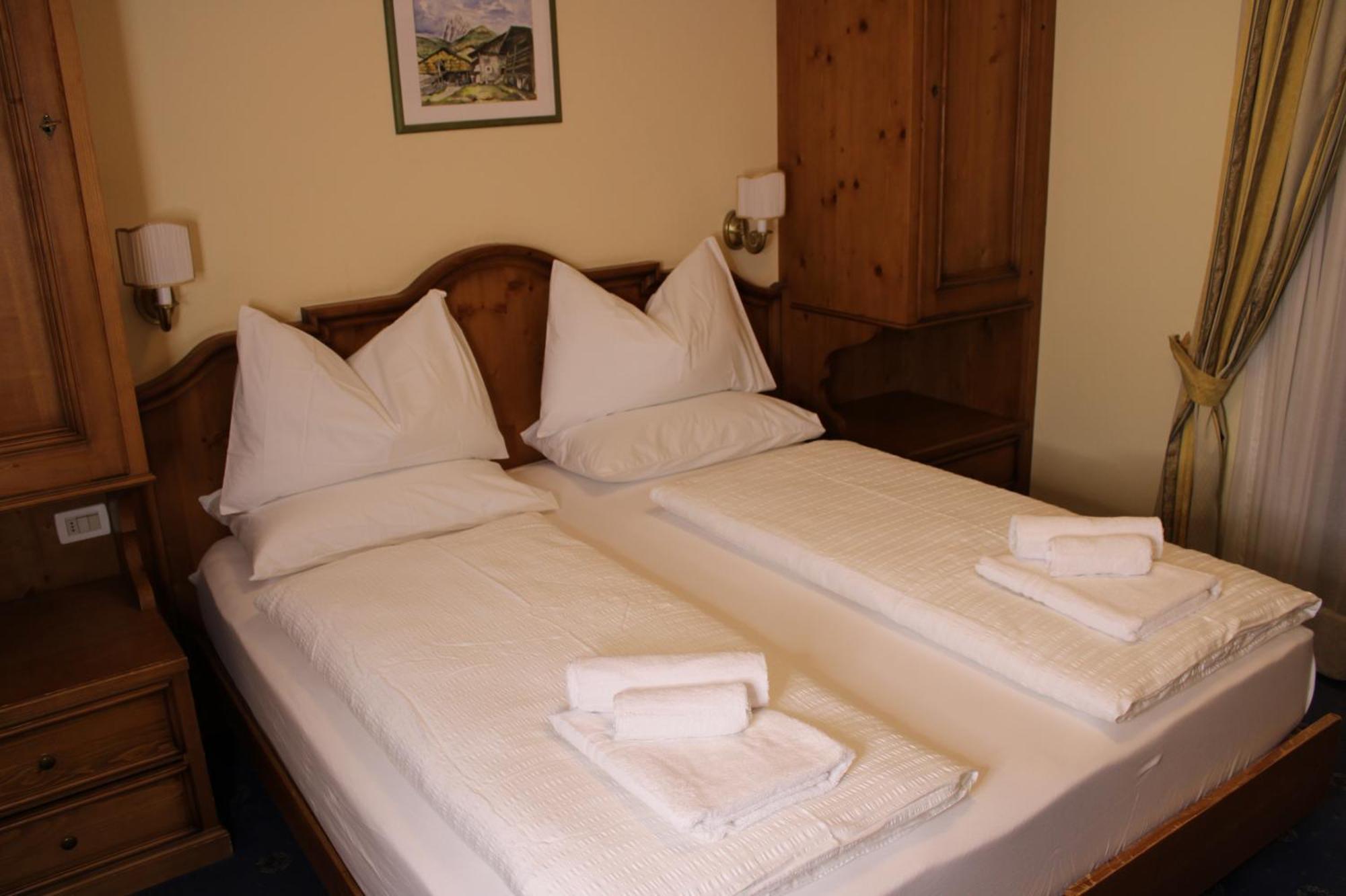 Hotel Europa Dolomites Selva di Val Gardena Ngoại thất bức ảnh