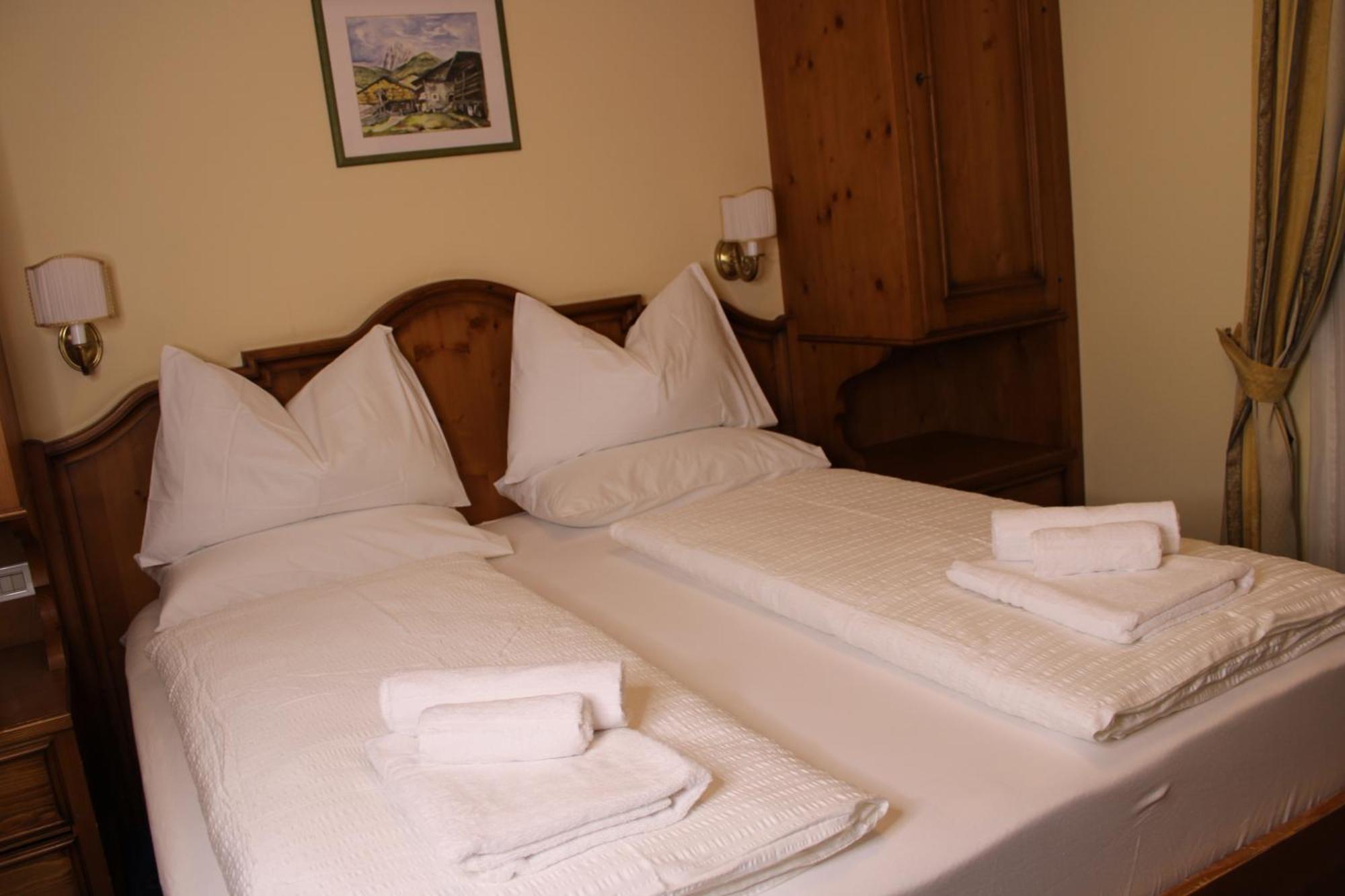 Hotel Europa Dolomites Selva di Val Gardena Ngoại thất bức ảnh